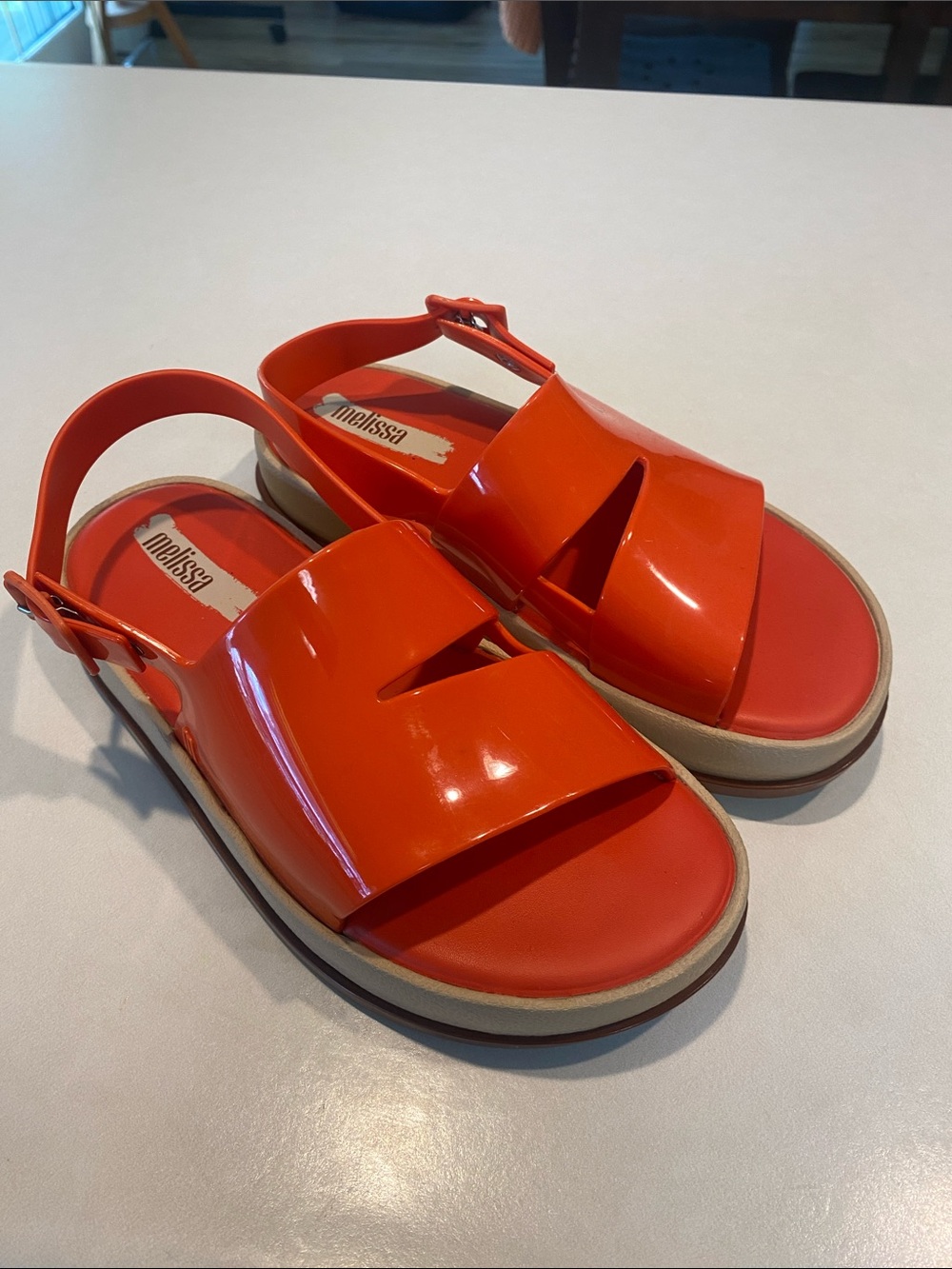MELISSA BRAND PLATFORM RUBBER ORANGE TAN SANDAL ADJUSTABLE STRAP WOMENS SZ6 EU37